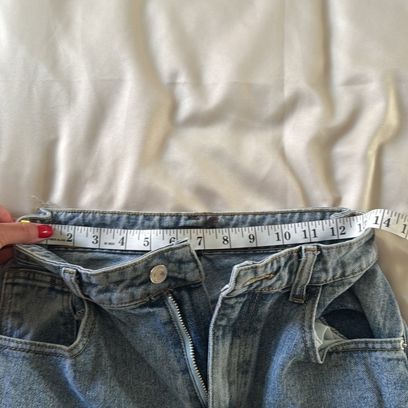 Pretty little thing denim size US 6 - Picture 5 of 7